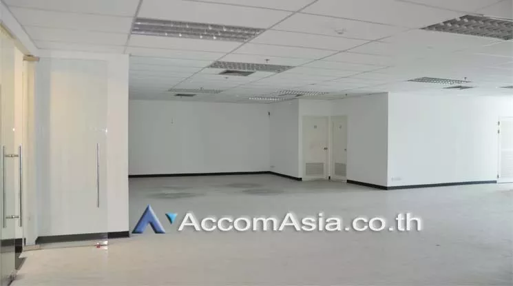 8  Office Space For Rent in Pattanakarn ,Bangkok ARL Ramkhamhaeng at UM Tower AA11808